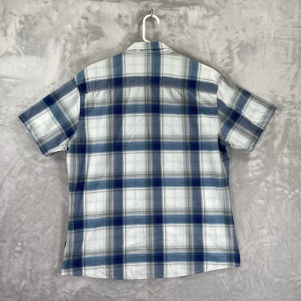 KUHL Shirt Mens Large Button Up STYK Tapered Fit Blue Plaid Short Sleeve Outdoor